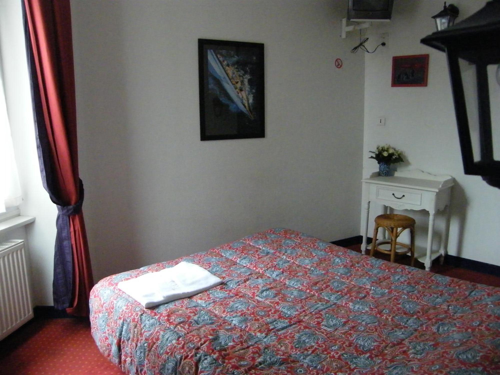 Hotel De La Gare แซ็งต์มาโล ภายนอก รูปภาพ